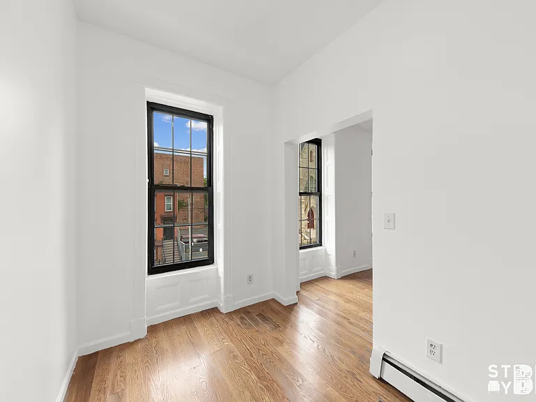 912 Putnam Ave #3 — Photo 9