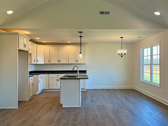 5th image of 122 Magnolia Cir Lot 63