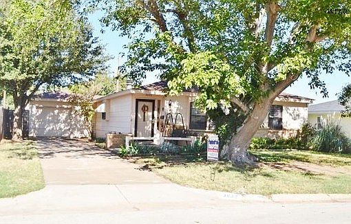 1st image of 3032 Moffett Ave