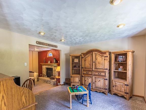 4th image of 107 Fieldstone Ct