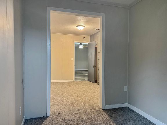 4th image of 514 3rd Ave