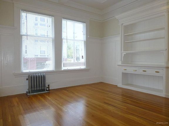 4th image of 2400 Van Ness Ave APT 3