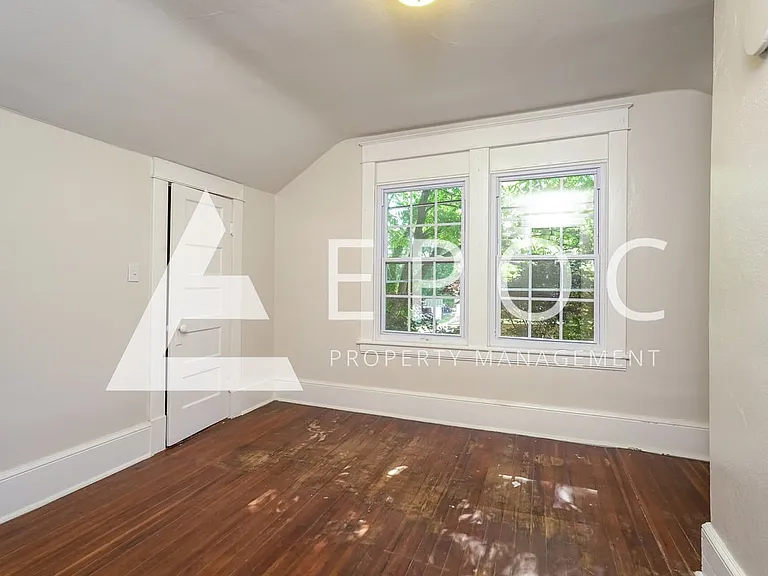806 Lawsonville Ave — Photo 7