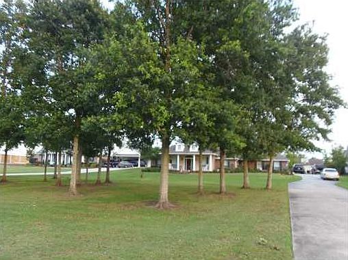 3rd image of 7739 Barataria Blvd