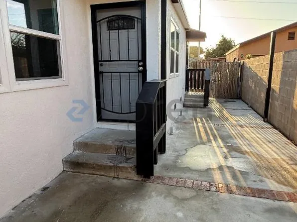 10905 S Burl Ave, Inglewood, CA 90304