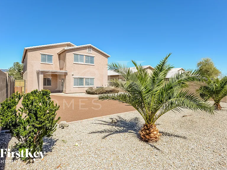 239 E Saddle Way — Photo 14