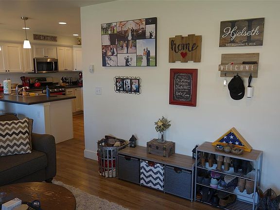 5th image of 1685 Windward Ave Unit B