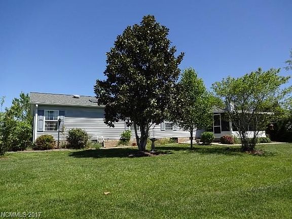 2nd image of 412 Riverwind Dr
