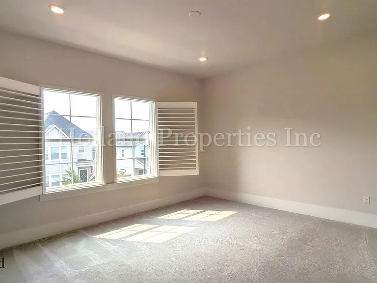 13728 SW 166th Ave — Photo 9