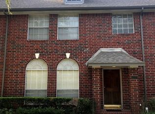 1337 El Camino Village Dr, Houston, TX 77058