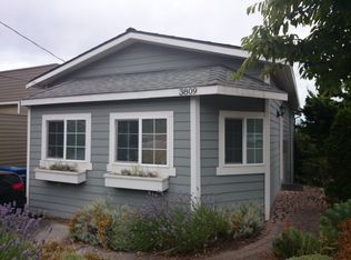 3809 Beach Dr SW, Seattle, WA 98116