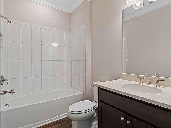 4th image of 201 Beckton Cir
