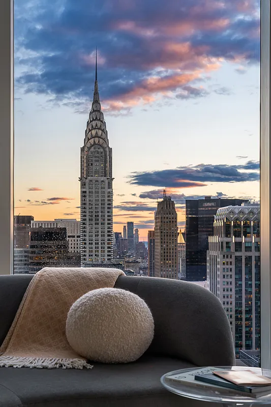 138 East 50th St Unit 42B  