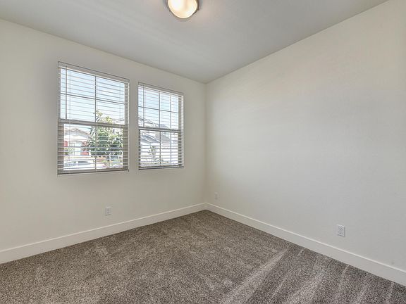 4th image of 12032 Tiresias Way