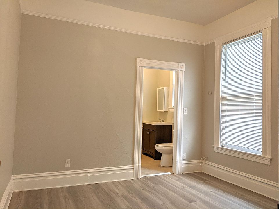 Double bedroom with ensuite bathroom