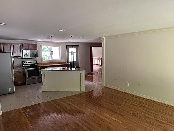 2nd image of 13403 108th Ave NE
