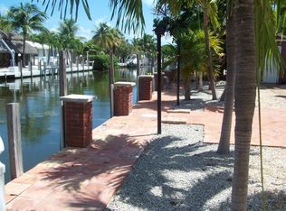 930 75th St W, Marathon, FL 33050