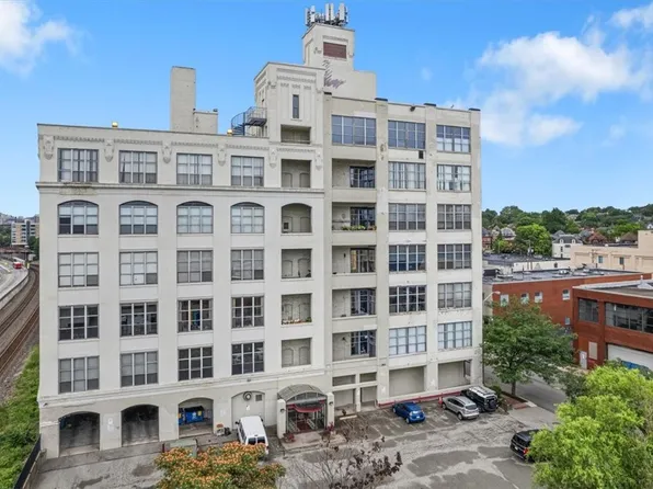 5850 Centre Ave APT 305, Pittsburgh, PA 15206