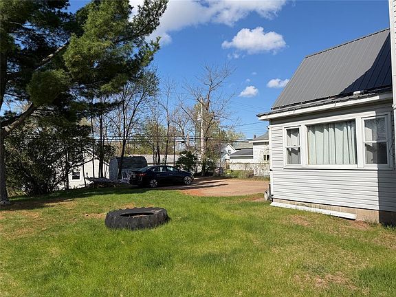 4th image of 104 Grove Street #2