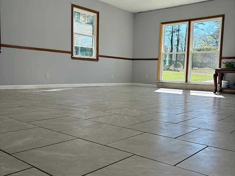 429 Strickland Ct — Photo 9