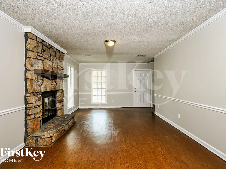 3758 Rippling Creek Ln — Photo 3
