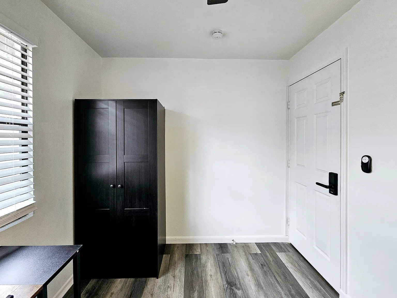 4 bed, 2.0 bath, 1062 sqft, $815 — Photo 3