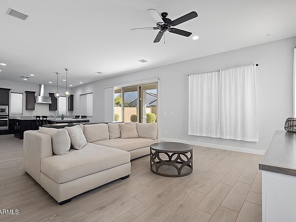 5th image of 18373 W CHRISTY Drive