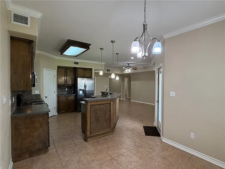 6905 Aaron Dr — Photo 15