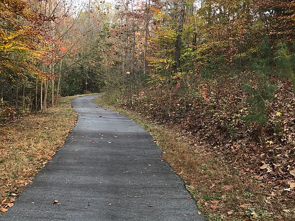 Walking trail Autumn