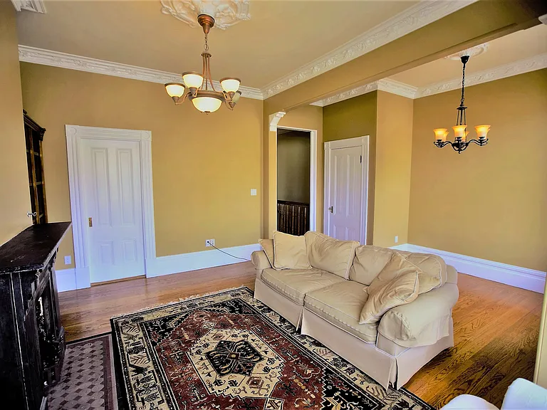 Same Living Room with older paint