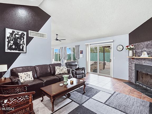 5th image of 2801 W Calle De Dalias