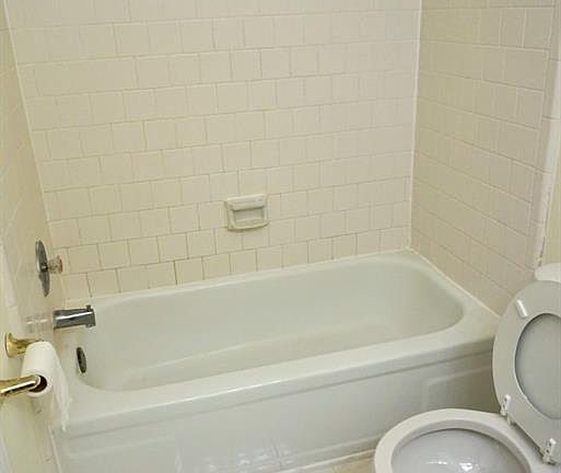 4th image of 3411 Hidden Creek Dr