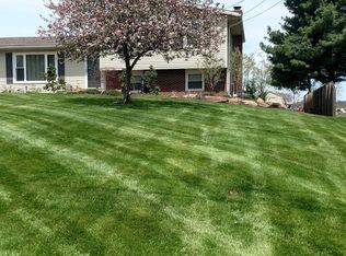 10977 Greenhaven St SW, Navarre, OH 44662