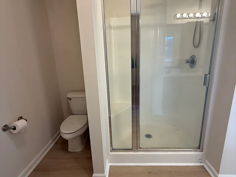 102 Privett Ct — Photo 18