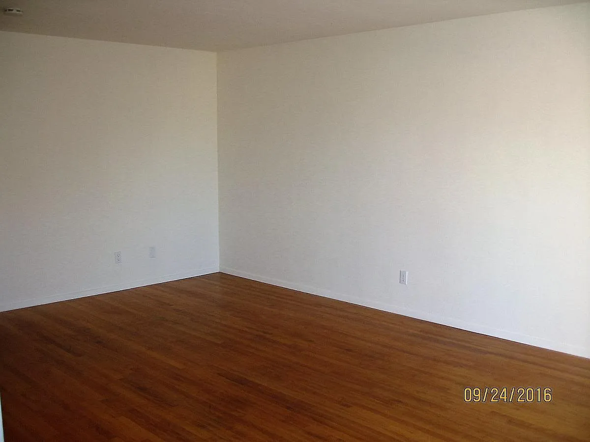 2 bed, $2,495 — Photo 4