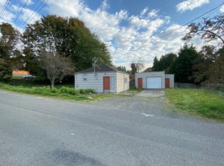 9761 3rd Ave NW, Seattle, WA 98117
