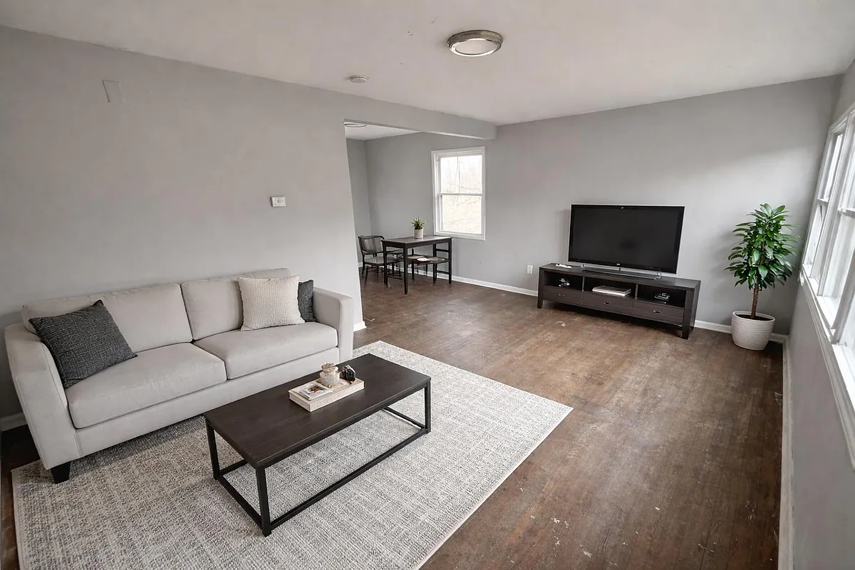 Unit Photo - 3526-28 E 9th Ave