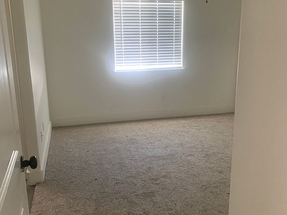 5th image of 1840 Collyer Dr Unit A