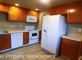 224 E 72nd St, Tacoma, WA 98404