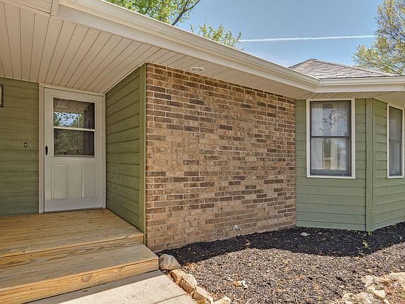 4th image of 316 Hillcrest Avenue