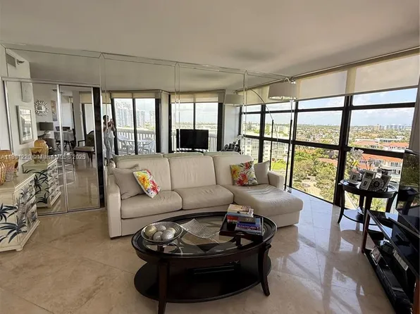1000 Island Blvd #911, Aventura, FL 33160