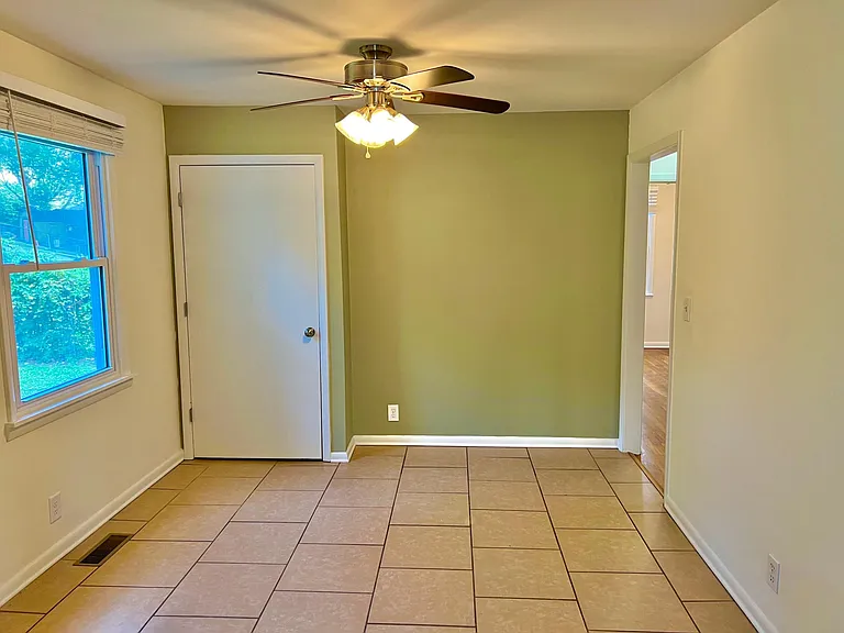 1003 Davidson St — Photo 8