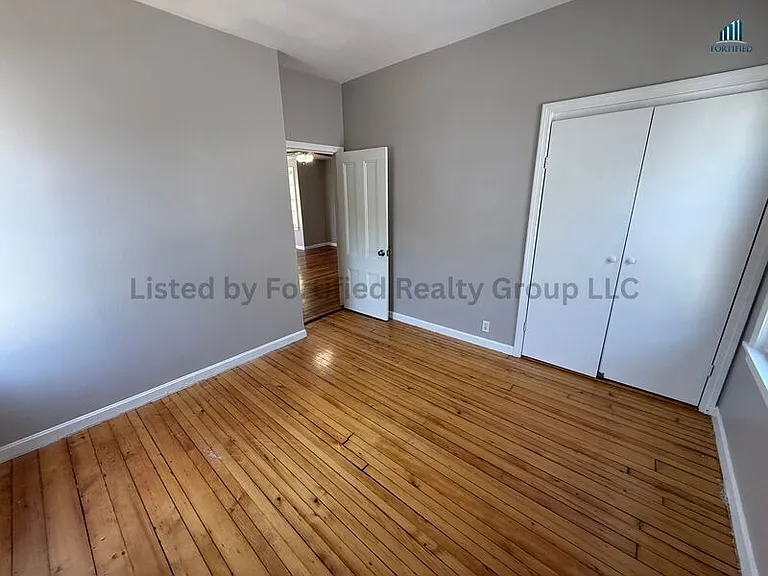318 Broadway #2 — Photo 11