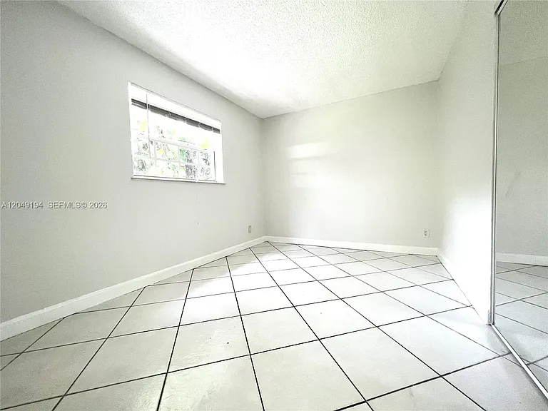 731 SW 14th Ave #1-4 — Photo 6