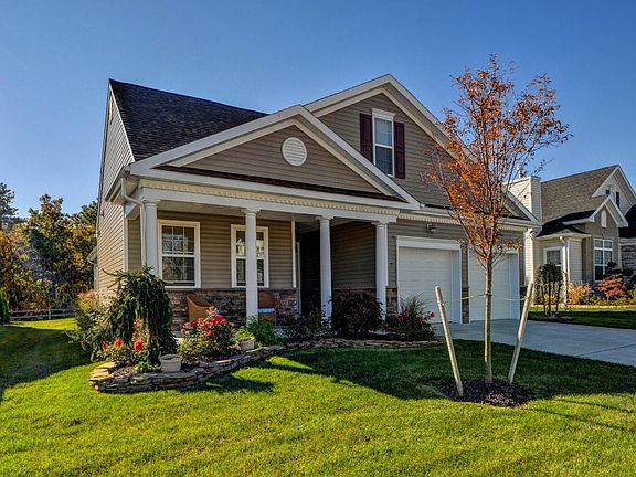 3rd image of 35 Bayville Way
