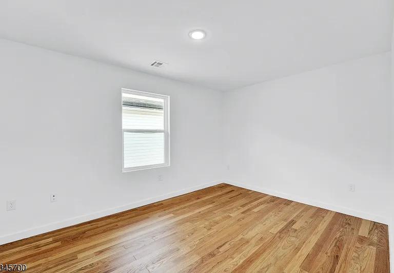 746 Seaport Dr #B — Photo 6