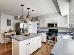 217 Pennford Pl, Garnet Valley, PA 19060