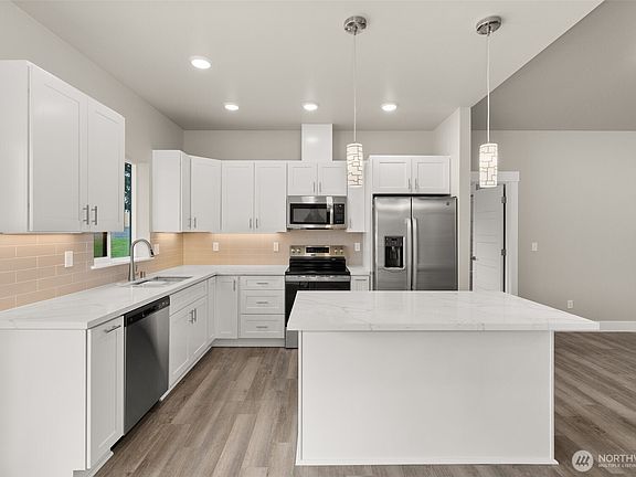 4th image of 2103 Hawks View Lane