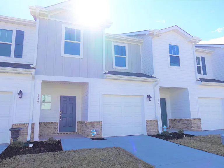 623 Millwright Way #1 — Photo 2