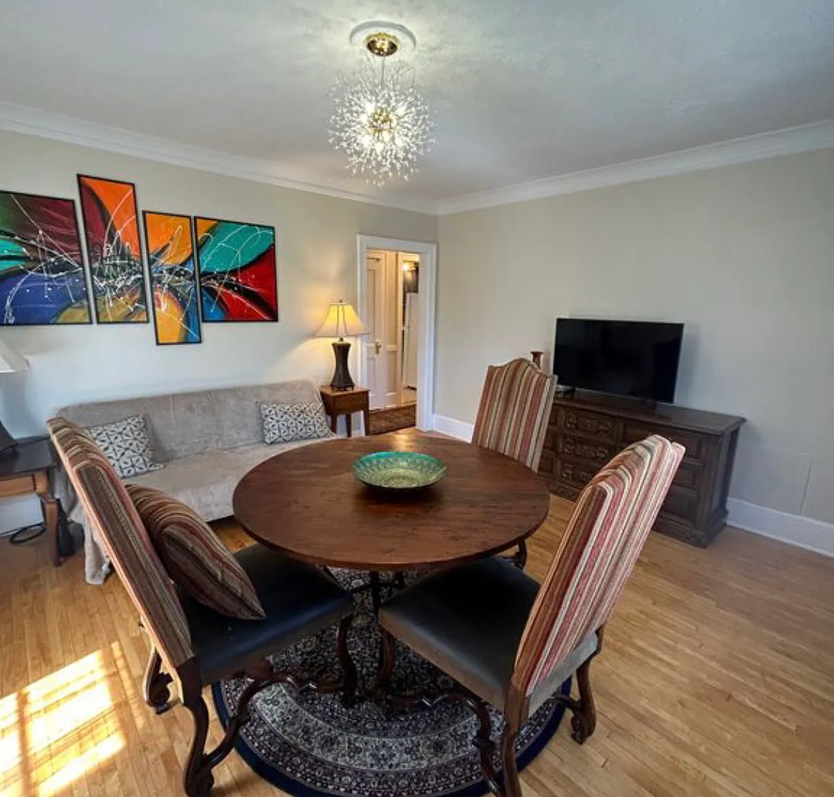 1 bed, 800 sqft, $1,600 — Photo 3